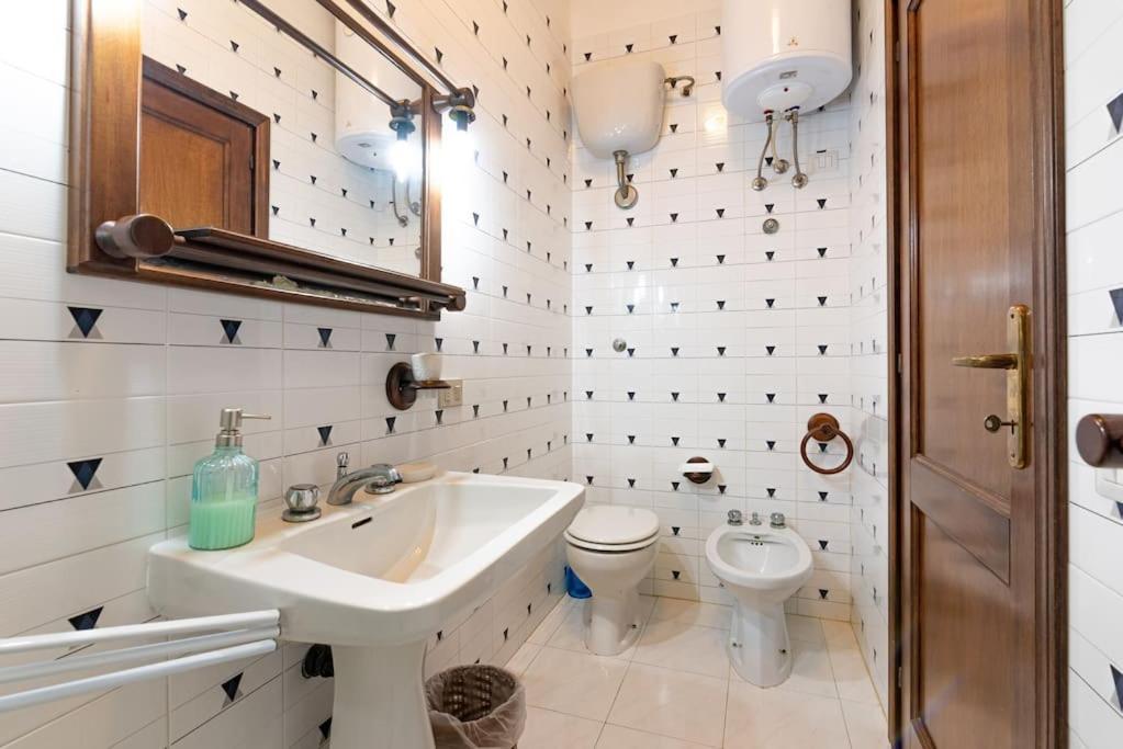 La Lampara - Casa Panoramica 4 Km Dalla Pelosa Stintino Kültér fotó
