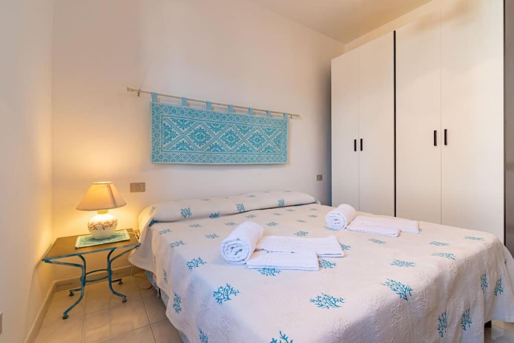 La Lampara - Casa Panoramica 4 Km Dalla Pelosa Stintino Kültér fotó