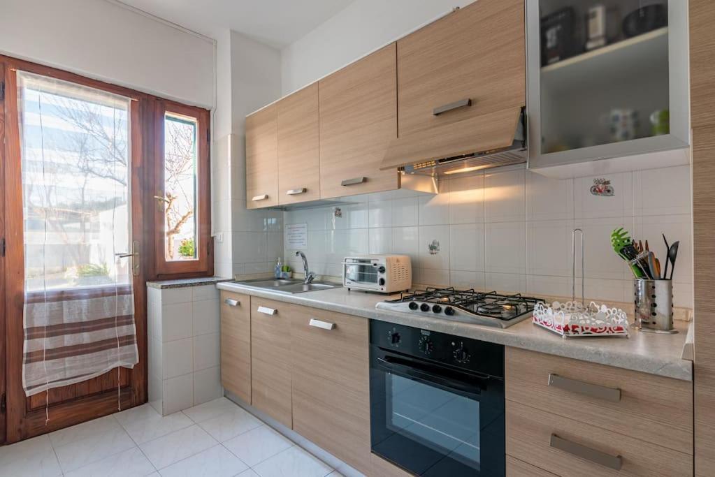 La Lampara - Casa Panoramica 4 Km Dalla Pelosa Stintino Kültér fotó