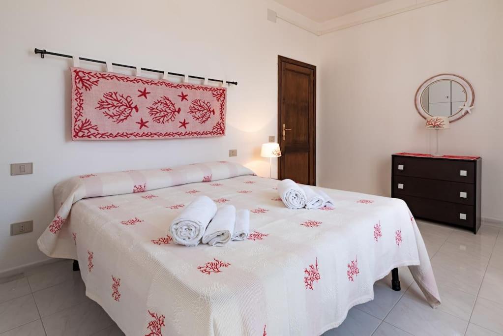 La Lampara - Casa Panoramica 4 Km Dalla Pelosa Stintino Kültér fotó